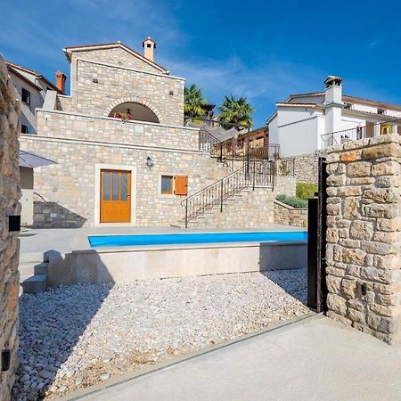Villa Beram Exterior photo