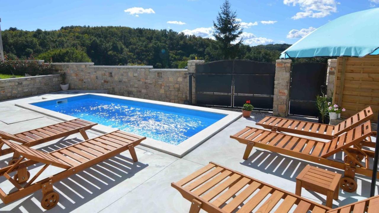 Villa Beram Exterior photo