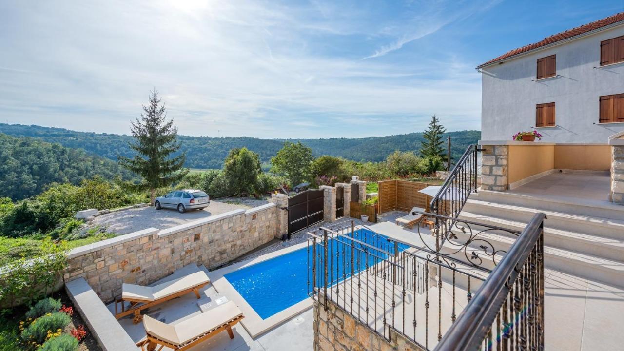 Villa Beram Exterior photo